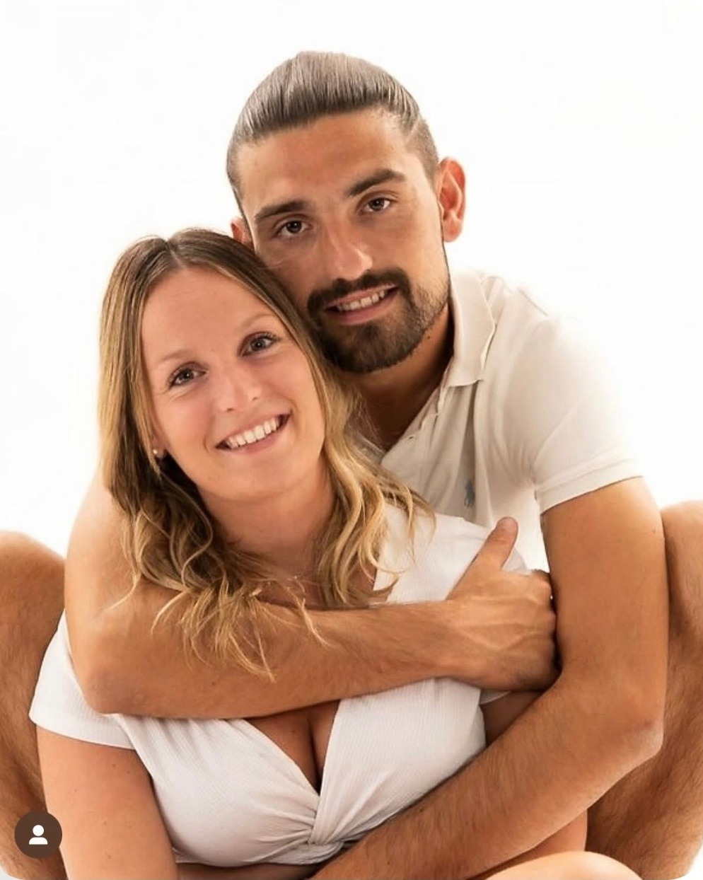 Croire En Couleurs, illustration aquarelle, portrait aquarelle d'après photo, croquis évènementiel, live painting, peinture en direct, animation mariage, cadeau invités, aquarelle moderne Prestation Portrait Instantané , idée originale animation mariage, animation peinture mariage, animation peinture mariage, idée mariage animation, animation peinture en direct, live painting mariage France, peintre de mariage, artiste portraitiste, portrait aquarelle cadeaux invités, croquis évènementiel Portraits personnalisés, portrait aquarelle moderne, portrait aquarelle d'après photo, cadeau original, cadeau personnalisé, portrait de mariage, portrait avec Jésus, portrait perte d'un enfant, portrait perte d'un être cher